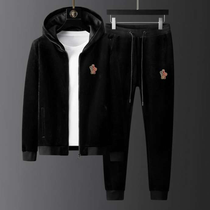 Picture of Moncler SweatSuits _SKUMonclerM-4XLkdtn10029607